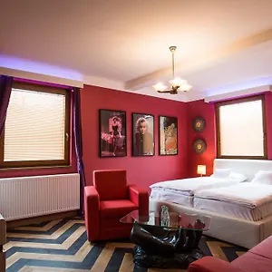 Hotel Retro Garage, Ostrava